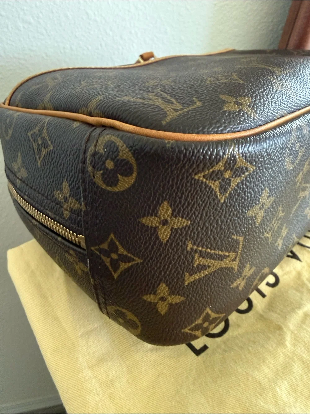🌹Mini Louis Vuitton Trouville with Accessories